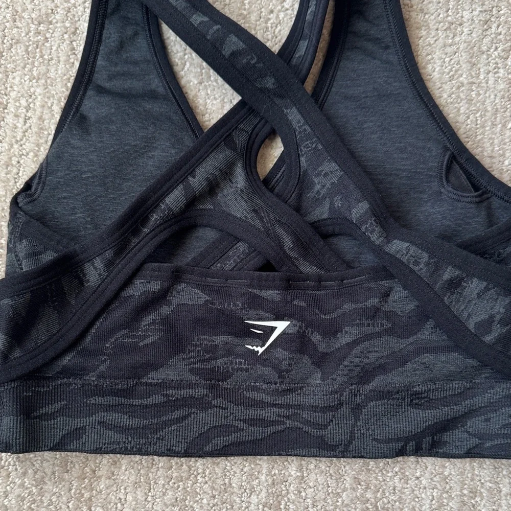 Gymshark Women’s Size S Adapt Animal Seamless Sports Bra Cross Back Performance
